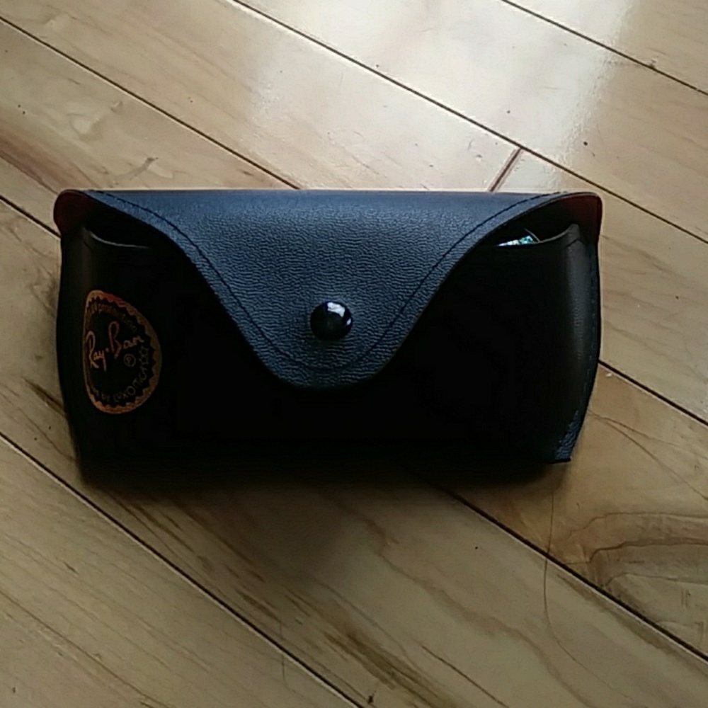 Ray Ban sunglasses NWT and case